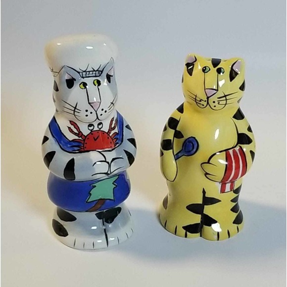 Cat Salt and Pepper Shaker Candace Reiter with Plugs - Picture 1 of 4